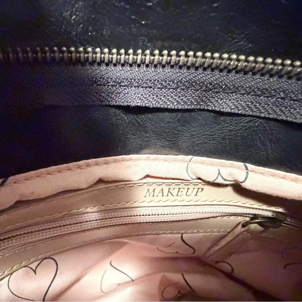 BACI Italian Leather Satchel - Picture 9 of 15